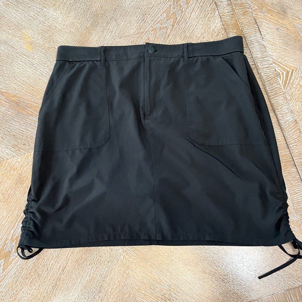 Croft & Barrow Black Skort Stretch Size 14 Waist 36” Length 19” Tie On Sides